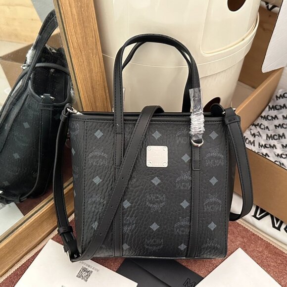 MCM mini basket AREN VISETOS zip-around shopping bag - Picture 2 of 9